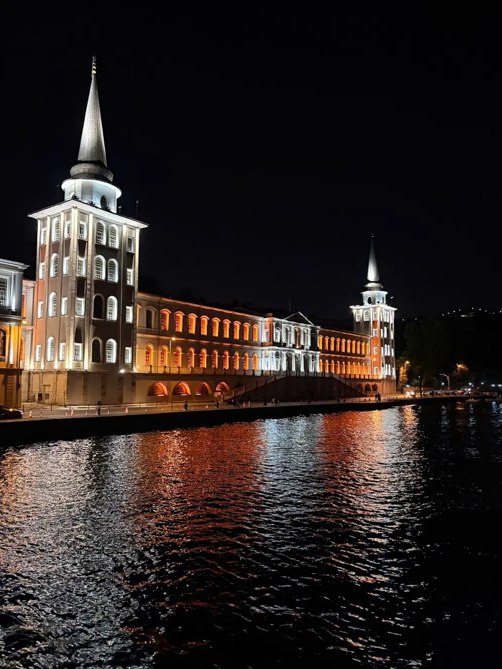 Blue Bosphorus Private Yacht Charter from Ortaköy Istanbul Bosphorus Cruise image 2