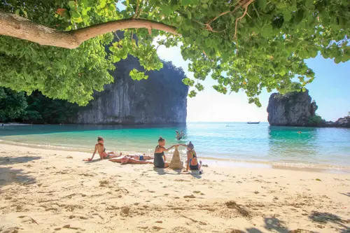 Krabi Hong Island by Longtail boat 