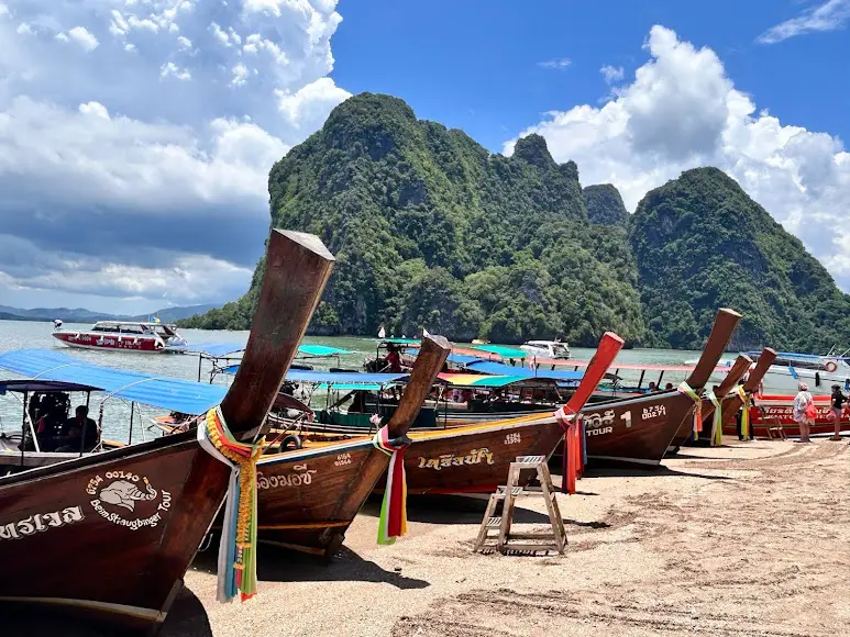صورة Private James Bond Island Tour by Traditional Longtail Boat رقم 3
