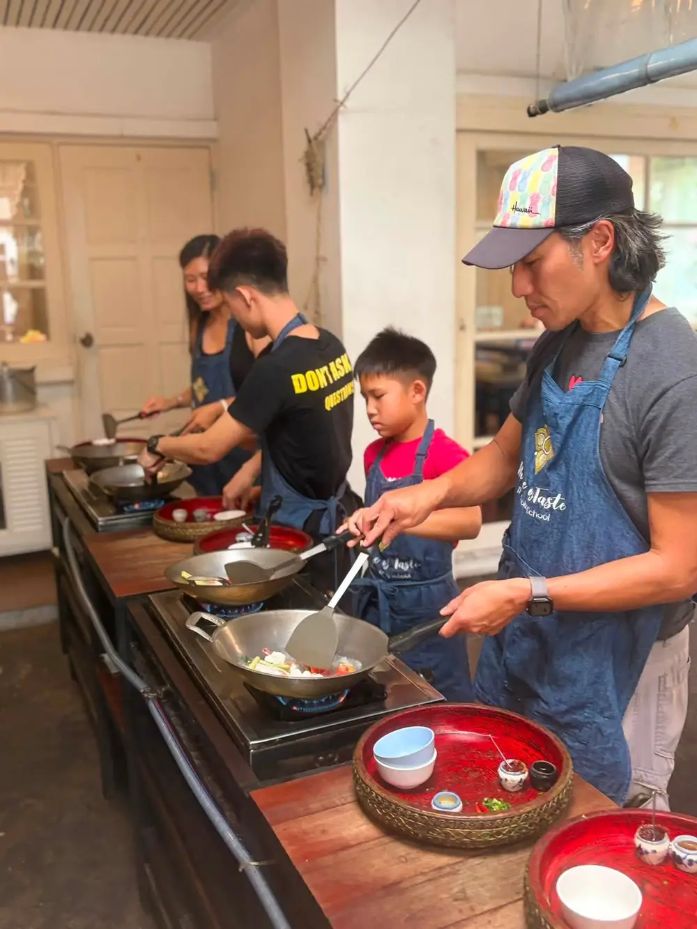 House of Taste Thai Cooking Class with Local Market Visit görseli 3