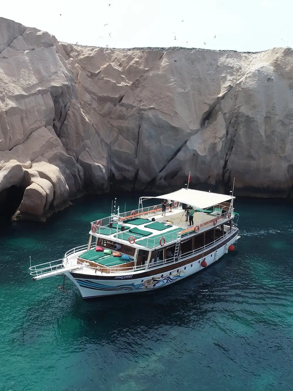 Maymi Tur Foça Full-Day Four-Bay Boat Trip with Lunch image 1
