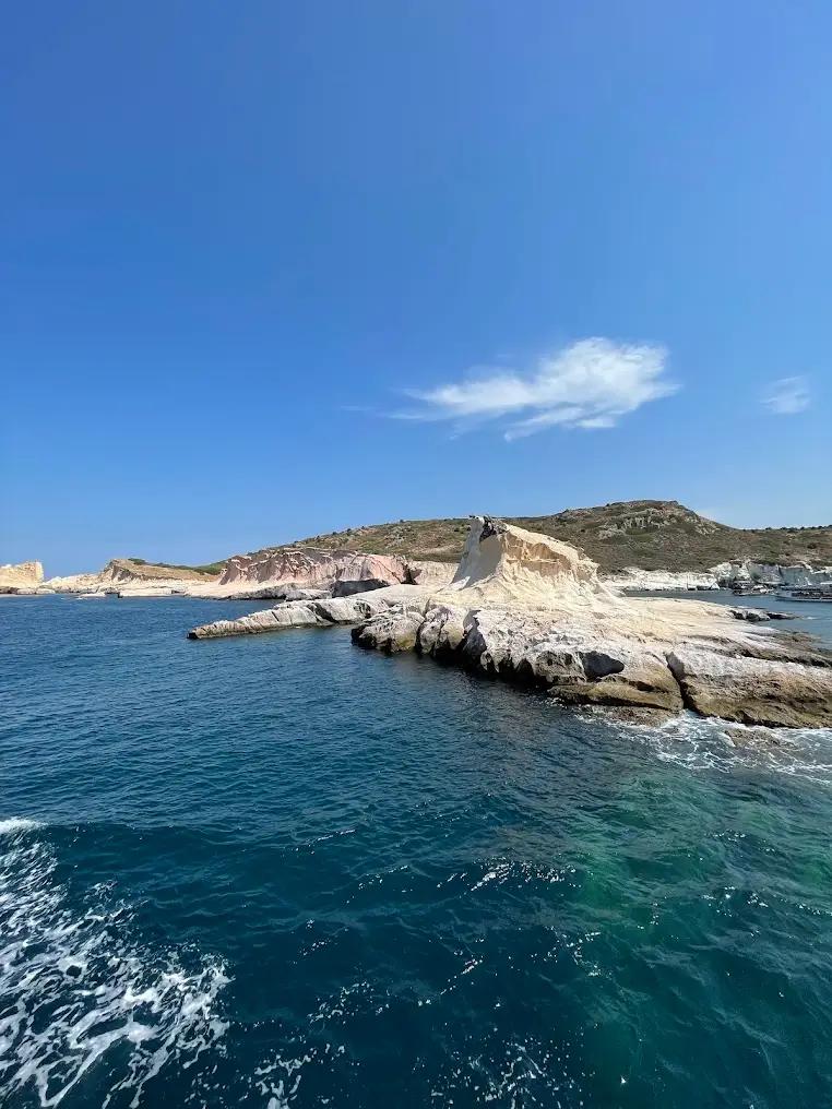 Maymi Tur Foça Full-Day Four-Bay Boat Trip with Lunch image 3