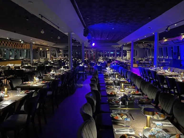 Istanbul Bosphorus Dinner Cruise Experience with Turkish Night Show görseli 2