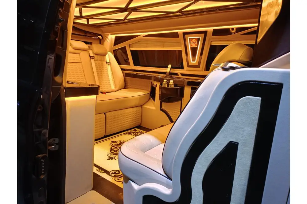 VIP-Flughafentransfer in Izmir mit ESE VIP Transfer Bild 1