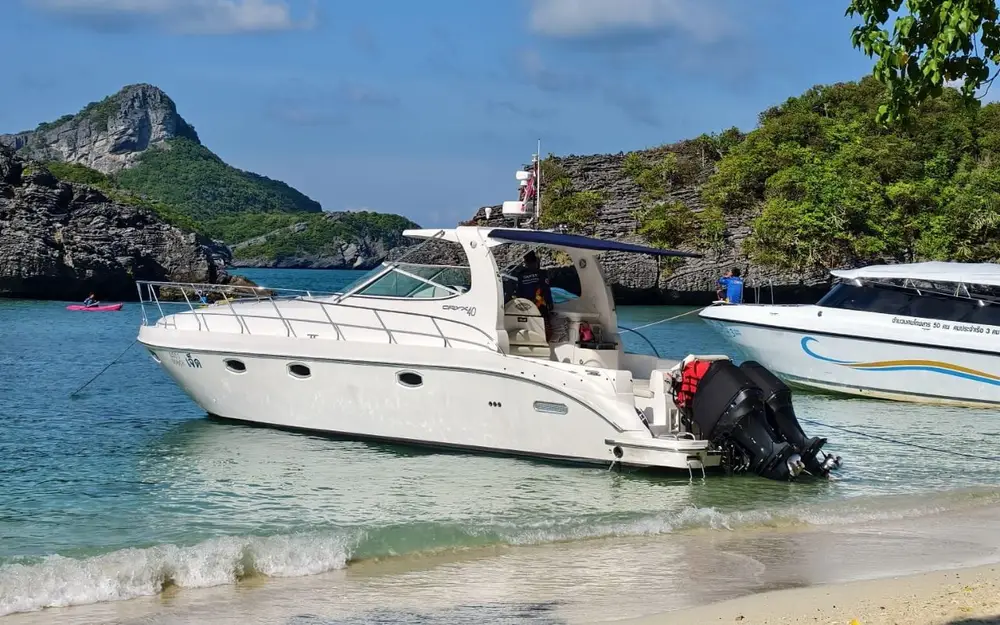 Oryx 40 Private Luxury Yacht Charter in Koh Samui image 1