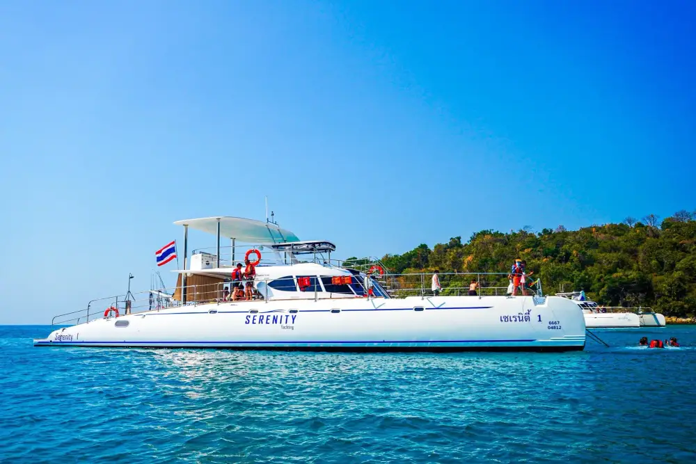 صورة Pattaya 3 Islands Luxury Catamaran Tour by Serenity Yachting رقم 2