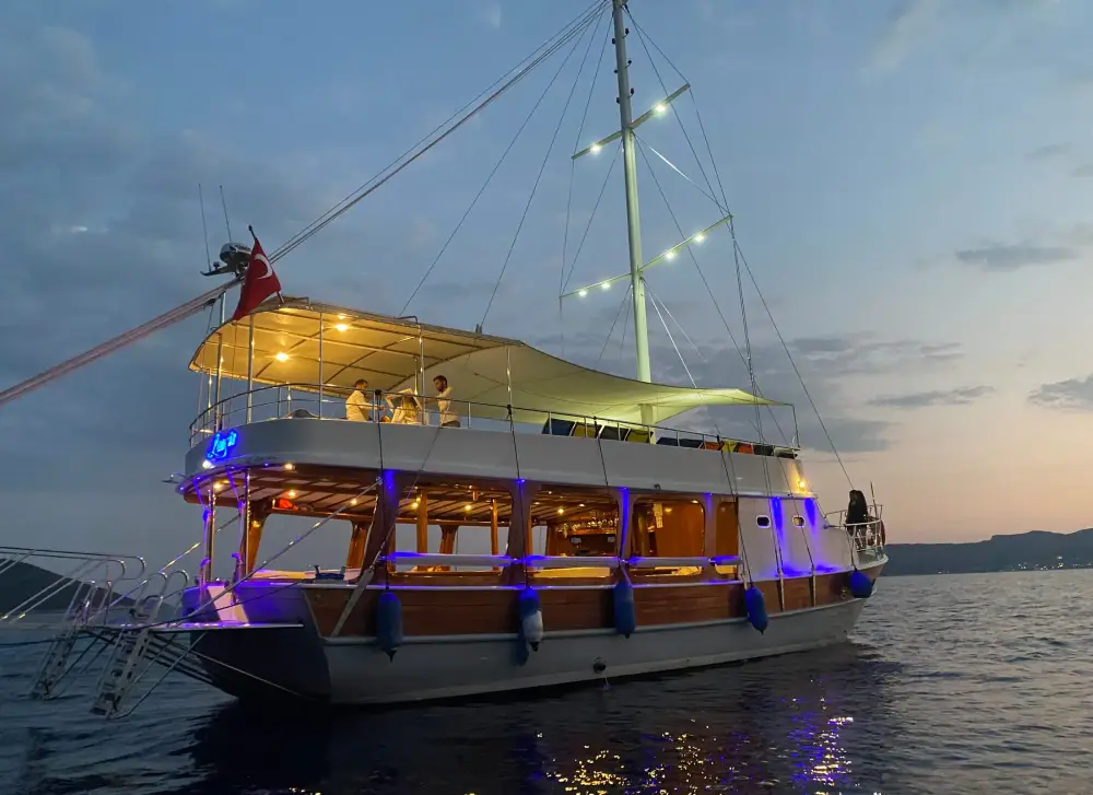 Kaş Moonlight Boat Tour with Swimming and Evening Sea Experience image 3