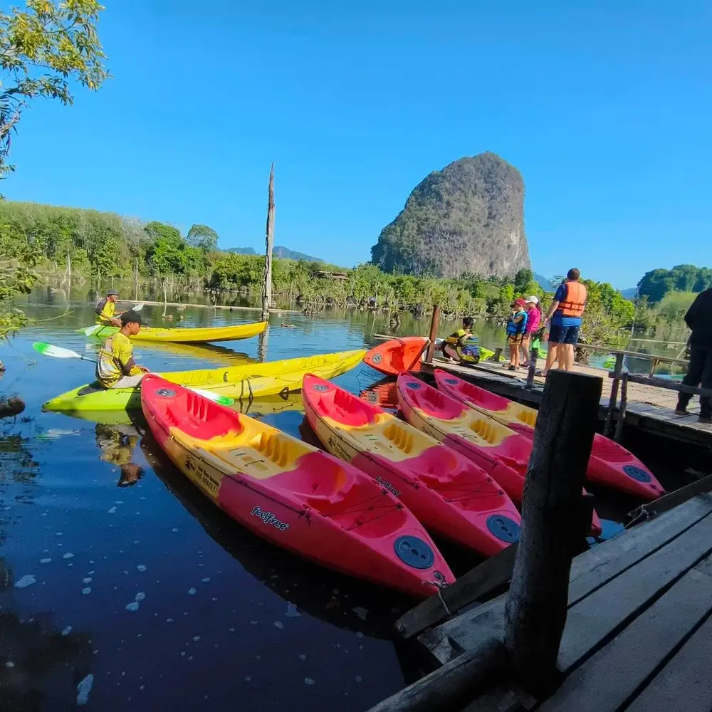 صورة Krabi Thana Kayaking: Klong Nam Sai Crystal Lagoon Adventure رقم 2