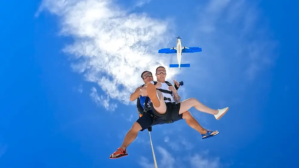 Skydiving Thailand Ocean View Tandem Skydive Pattaya görseli 2