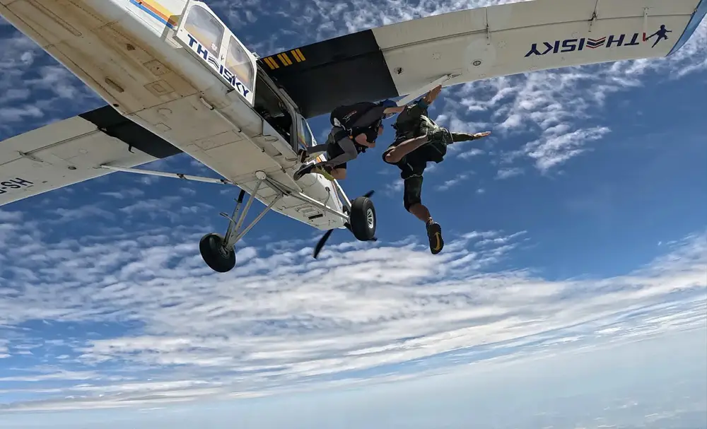 Tandem Skydiving & Skydiving Courses by Thai Sky Adventures Pattaya görseli 3