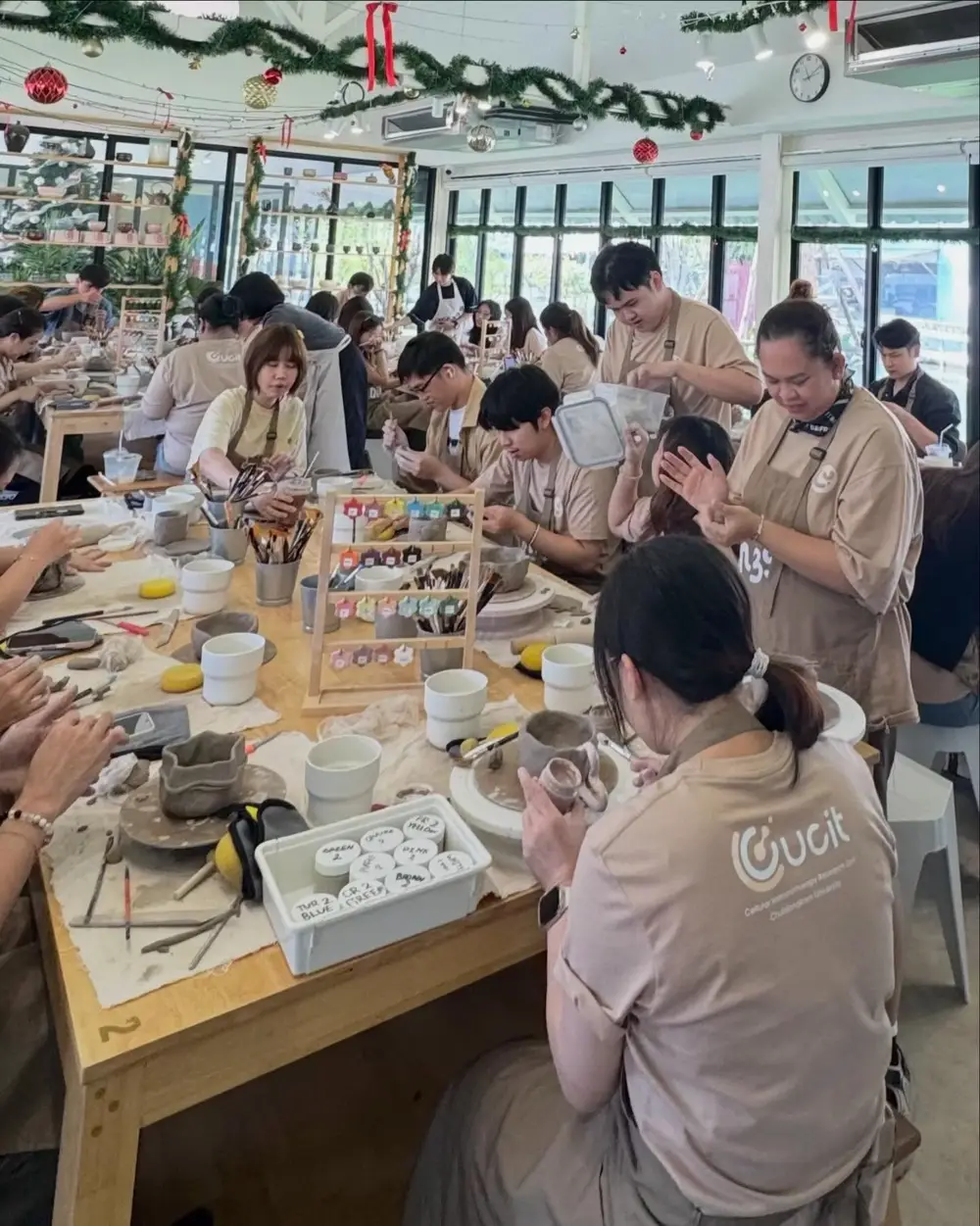 Nonthaburi Pottery Workshop Experience at Din39 Pottery Studio & Cafe image 2