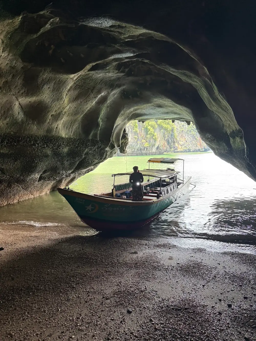 صورة Private James Bond Island Tour by Traditional Longtail Boat رقم 2