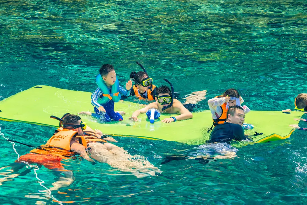 Khai Islands (Nok, Nai & Nui) Half-Day Speedboat Tour with Premium Lounge รูปที่ 2