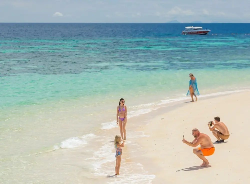 صورة Phi Phi ,Maya,Bamboo:Power Catamaran Day Trip-All Exculsive رقم 2