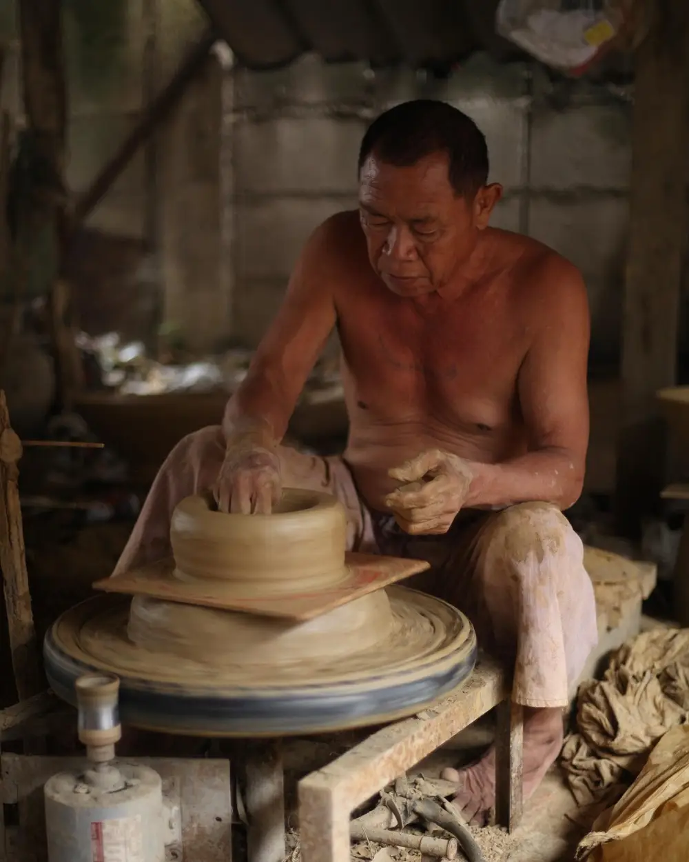 Bangkok Pottery Workshop Experience at Aoon Pottery image 2