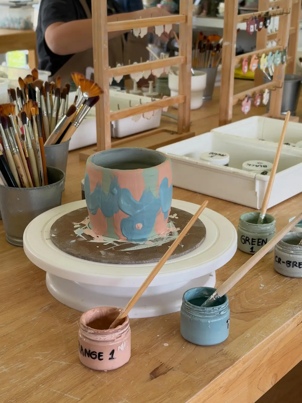 Nonthaburi Pottery Workshop Experience at Din39 Pottery Studio & Cafe image 3