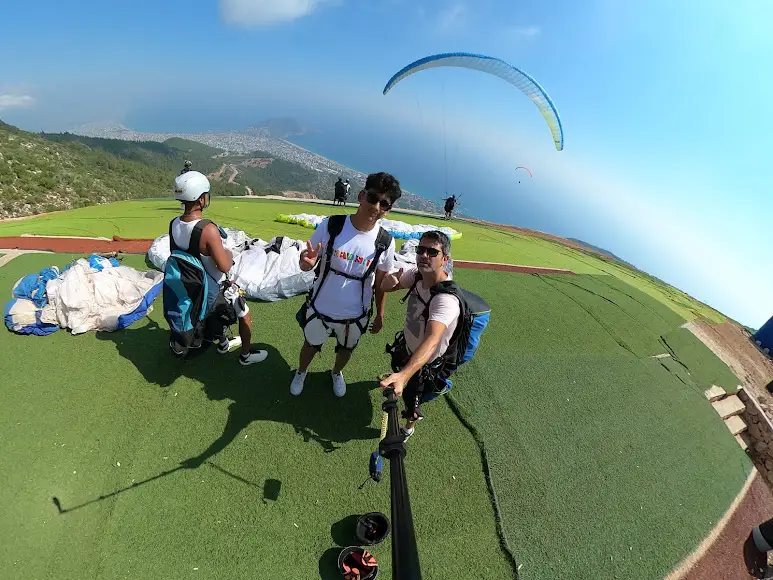 Alanya Tandem Paragliding with Pars Paragliding and Cleopatra Beach Landing image 2