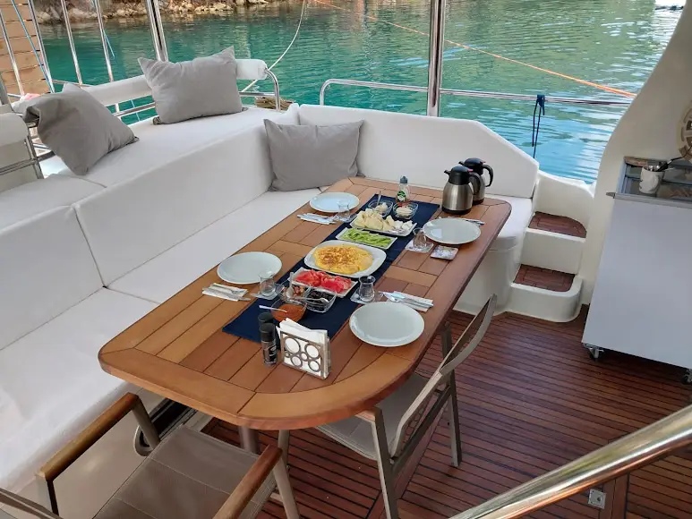 Çeşme Boat & Yacht Charter | Private Cruises, Islands & Swimming Bays image 3