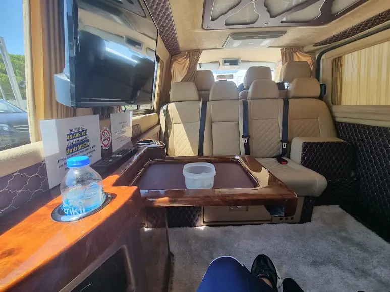 บริการรับส่งสนามบินวีไอพีส่วนตัวในมาร์มาริสกับ DM Transfers รูปที่ 3