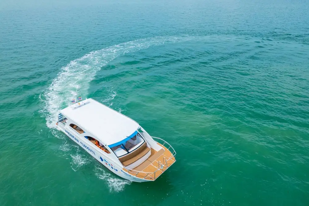 Imagen 3 de Excursión premium a las islas Koh Panyee y James Bond en catamarán de alta velocidad. Máximo 30 personas.