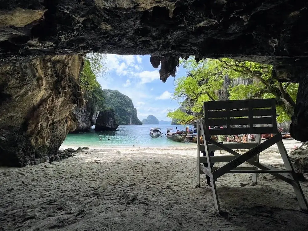 Krabi Hong Islands Longtail Boat Tour with Lagoon, Snorkeling and Viewpoint image 1