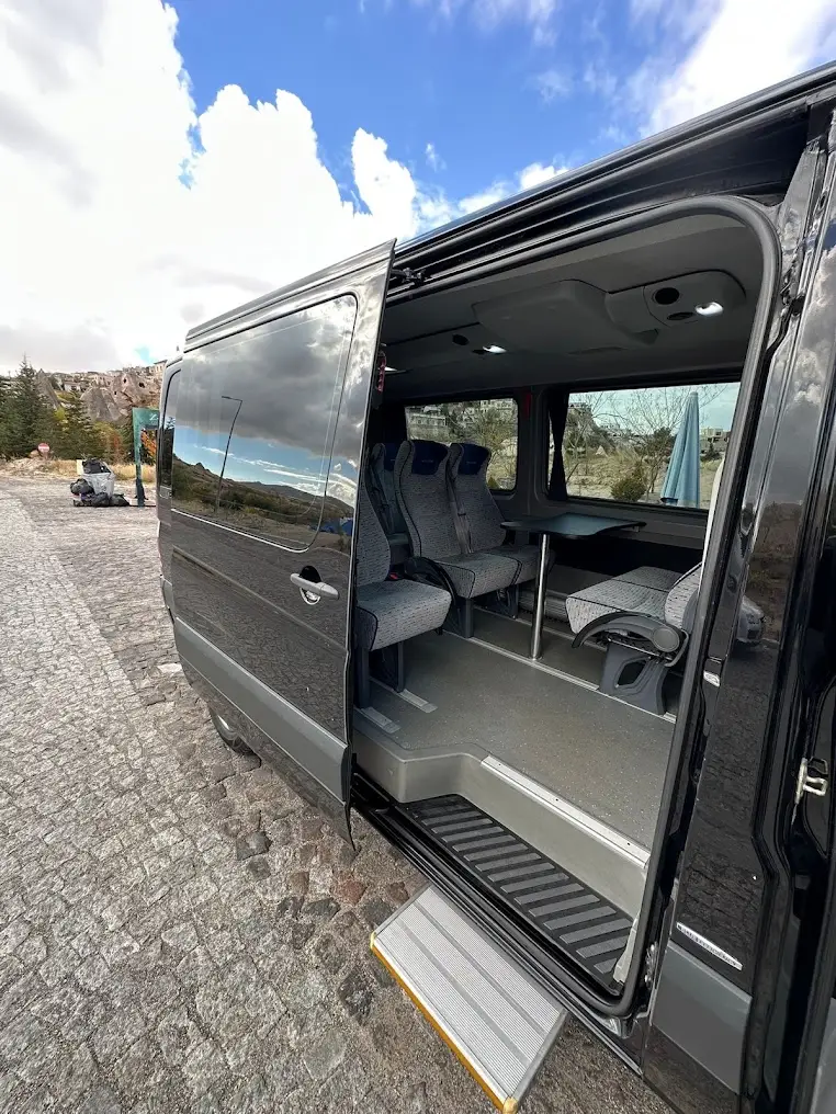 Imagen 2 de Traslado compartido desde el aeropuerto en Capadocia con Kapadokya Airport Transfer