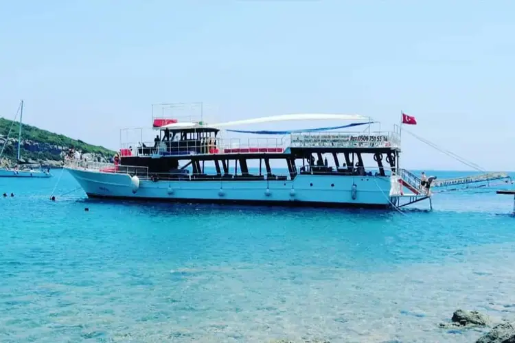 Çeşme Nirvana Boat Tour | Aegean Bays, Swimming & Lunch image 3