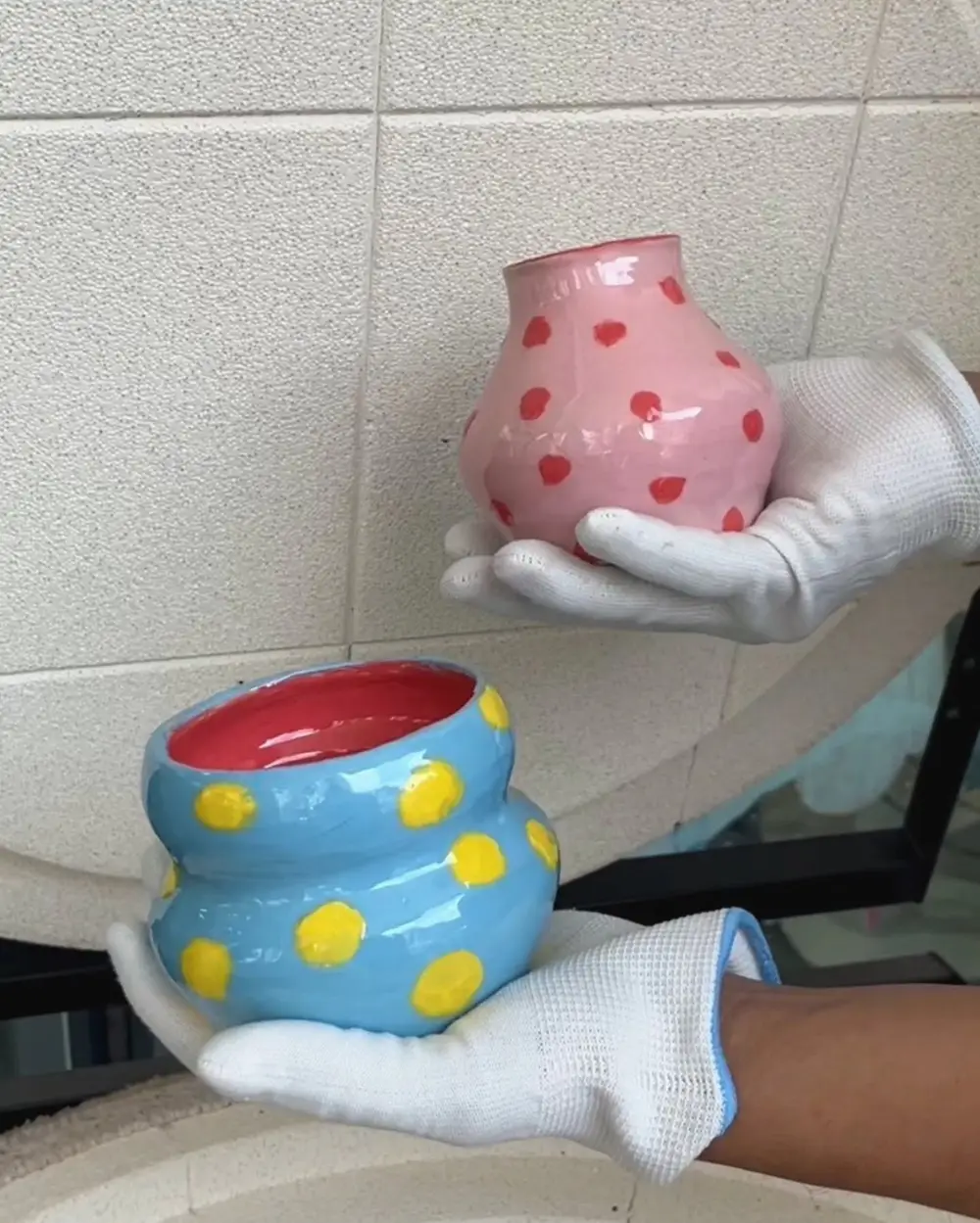 Bangkok Pottery Workshop Experience at Aromdee Art Studio image 3
