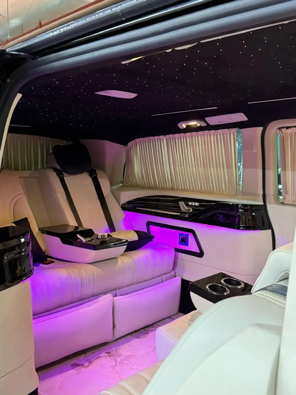 Privater VIP-Flughafentransfer in Istanbul mit Kings World Transfer Bild 1