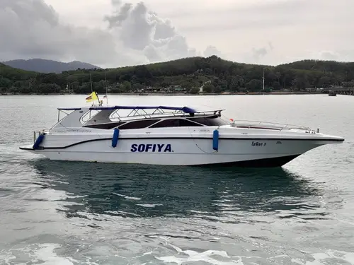 Daily/Hourly Speedboat for rent to explore islands